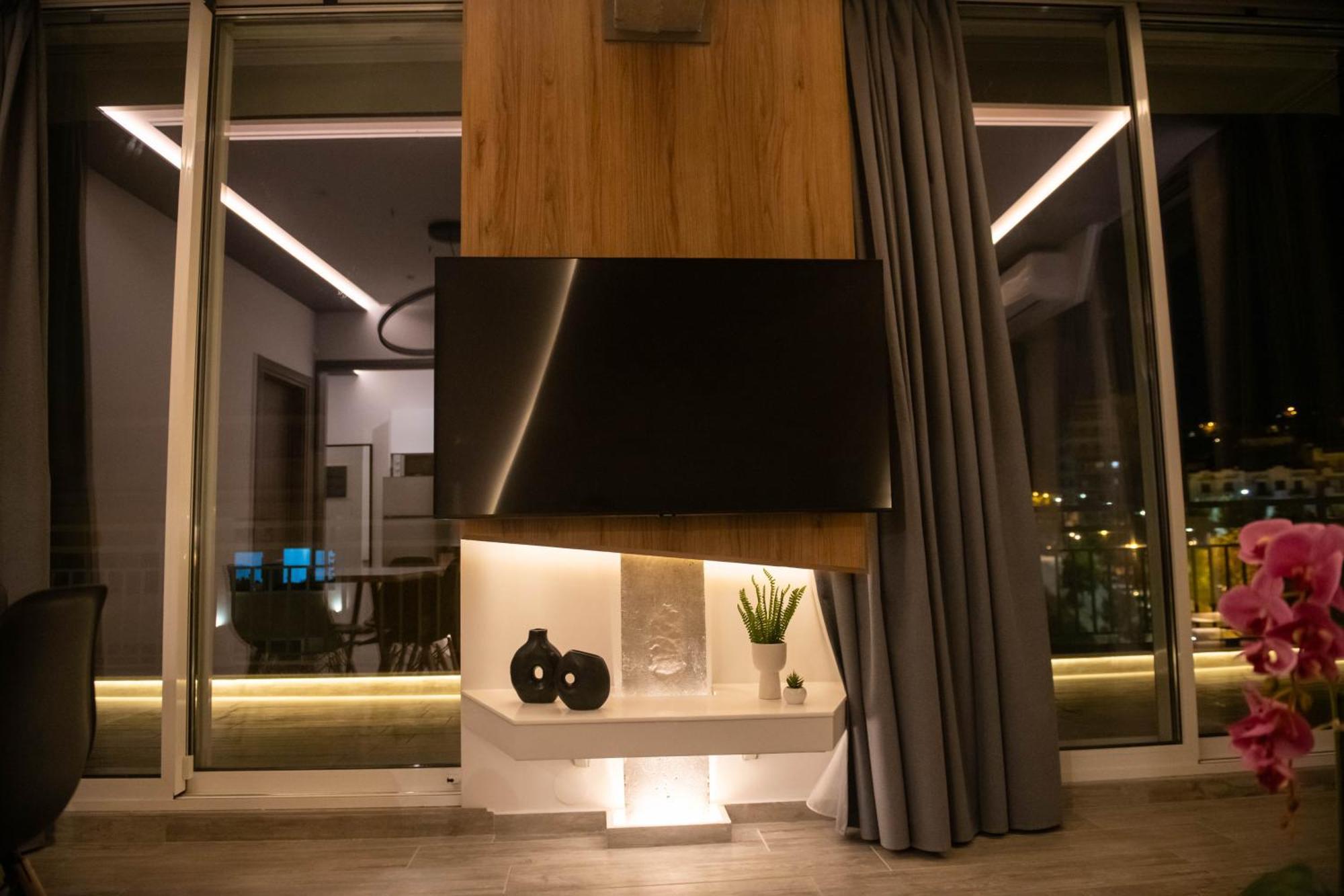 Skia Luxury Living Above The Walls سالونيك المظهر الخارجي الصورة