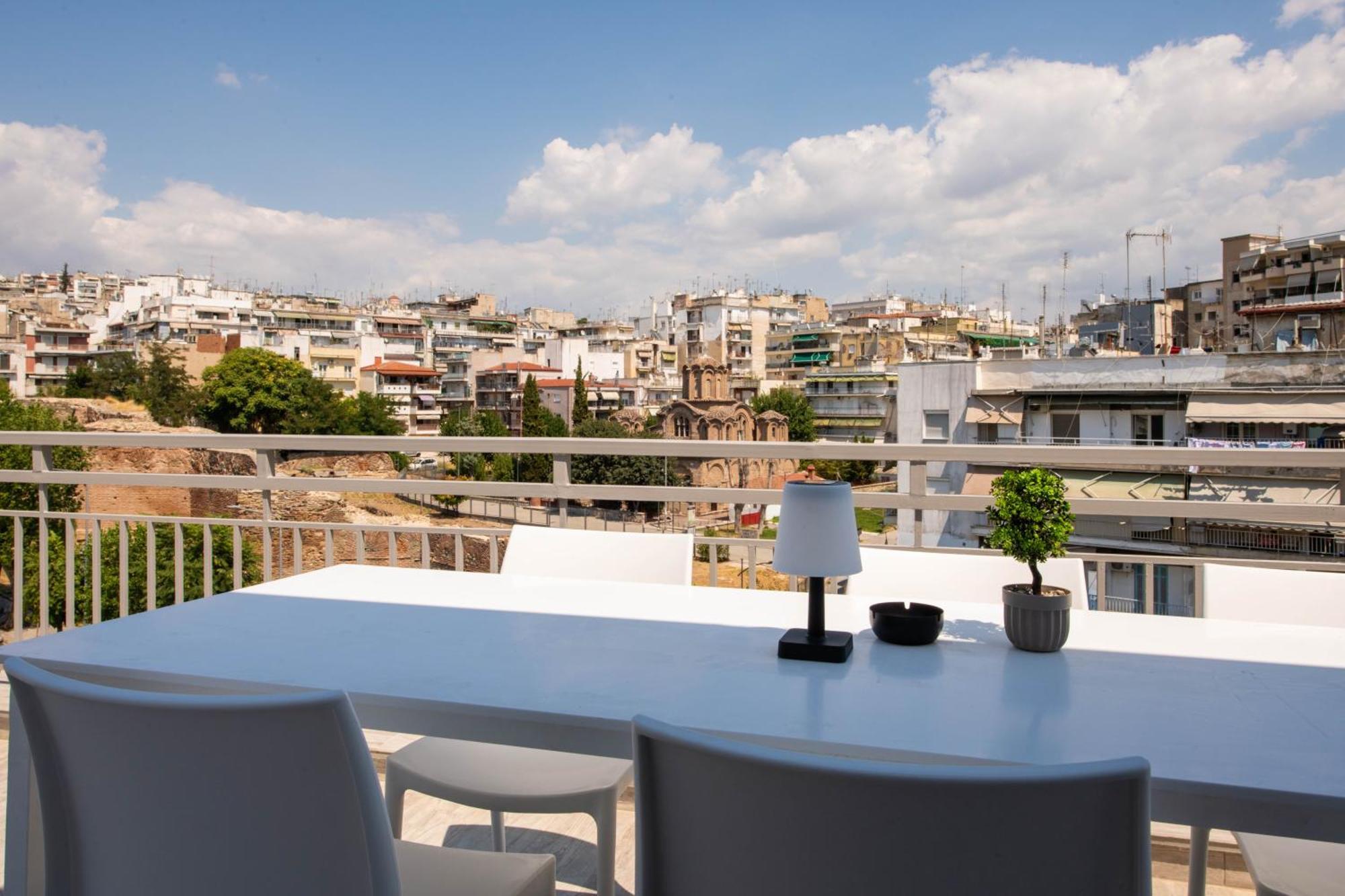 Skia Luxury Living Above The Walls سالونيك المظهر الخارجي الصورة