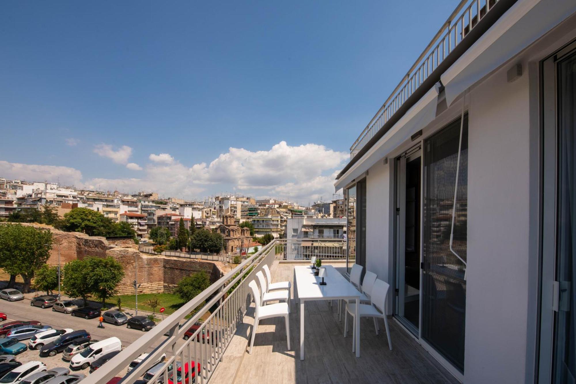 Skia Luxury Living Above The Walls سالونيك المظهر الخارجي الصورة