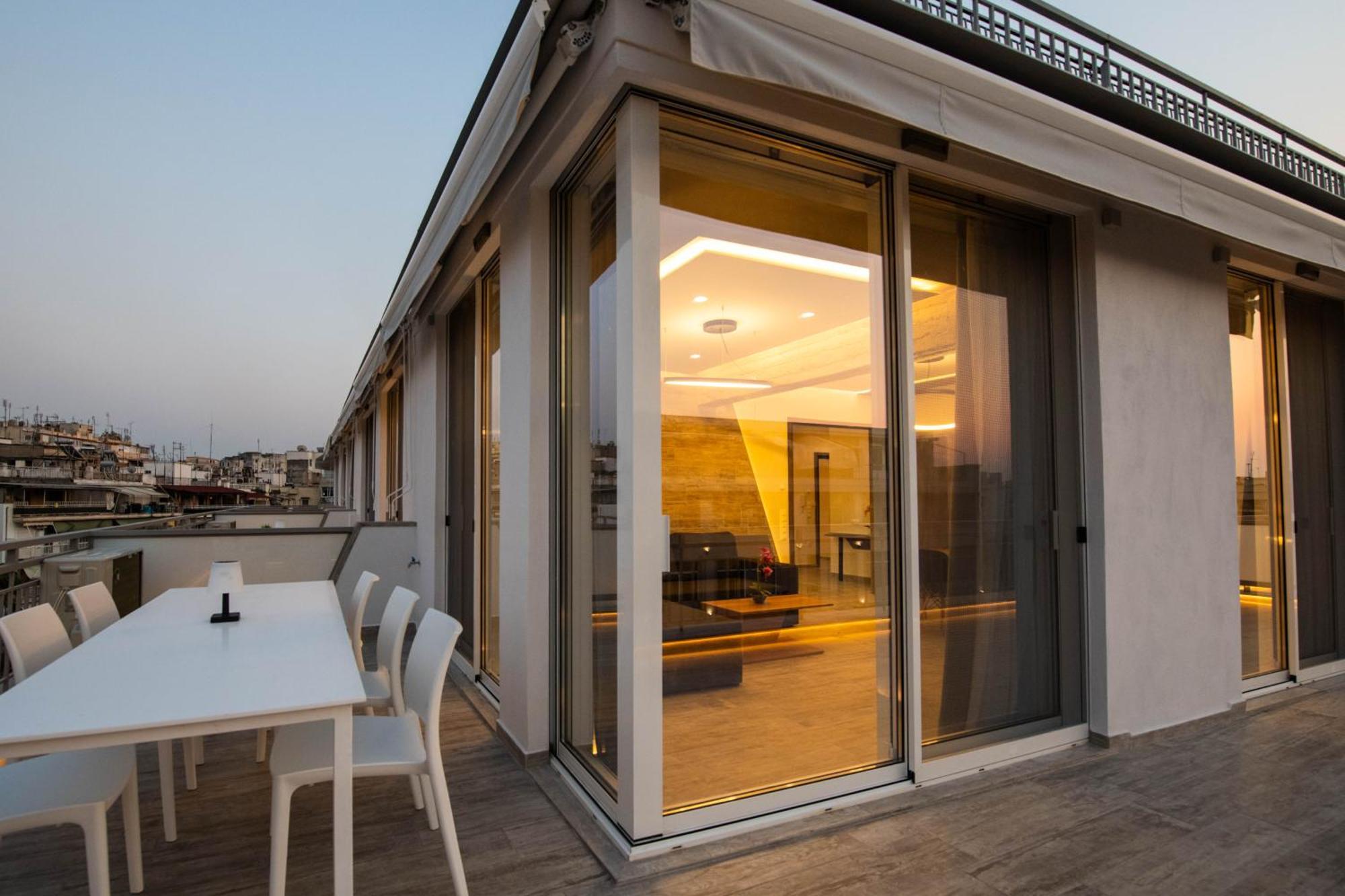 Skia Luxury Living Above The Walls سالونيك المظهر الخارجي الصورة