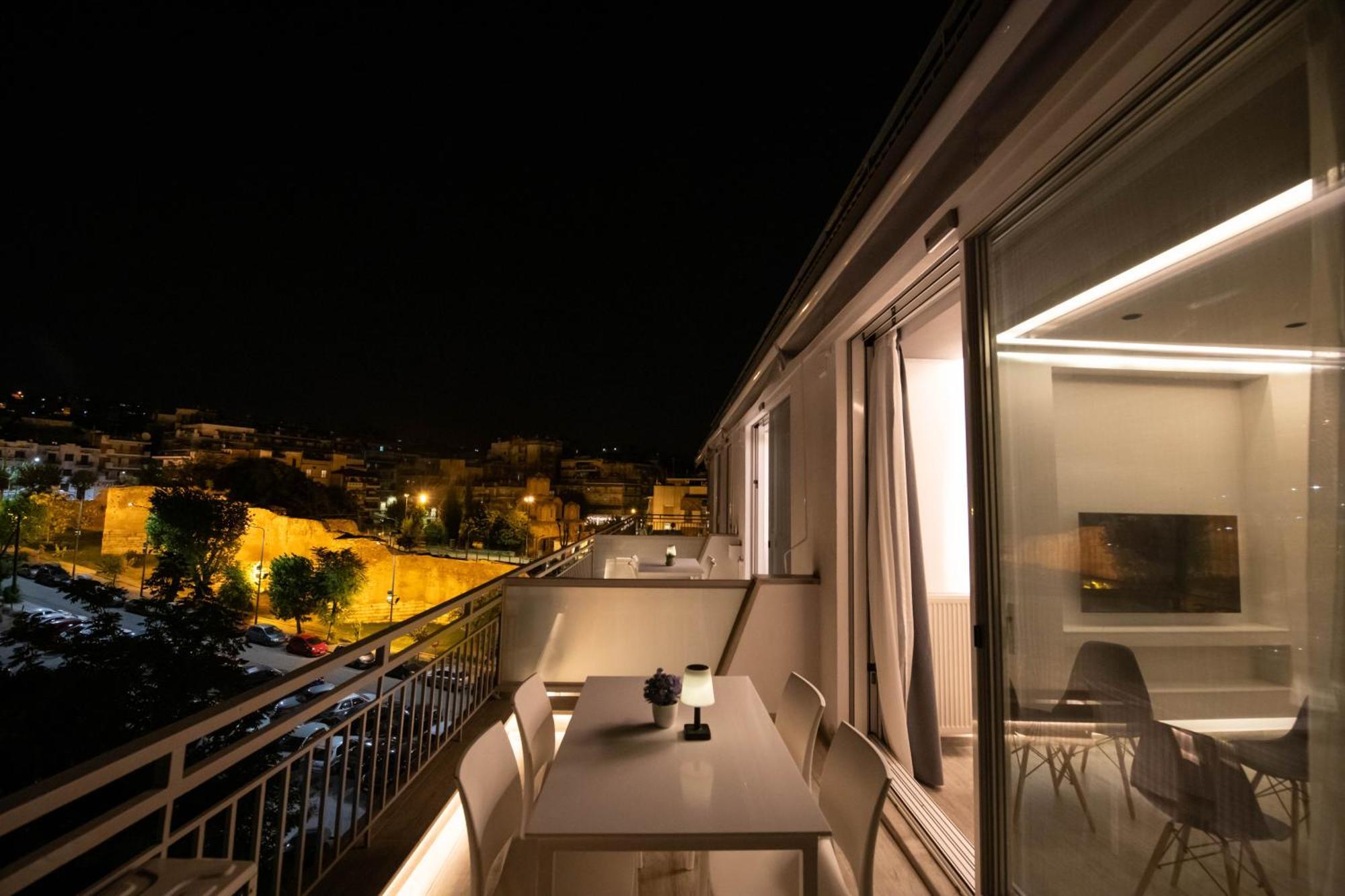 Skia Luxury Living Above The Walls سالونيك المظهر الخارجي الصورة